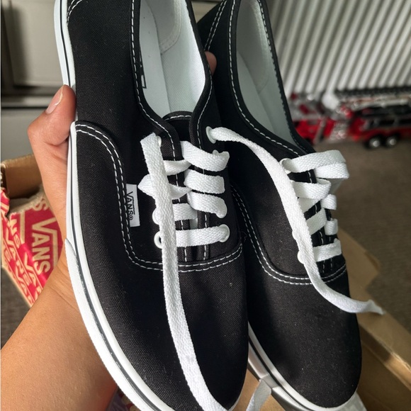 Vans Black and White Canvas Sneakers Authentic Low Pro - Picture 1 of 5